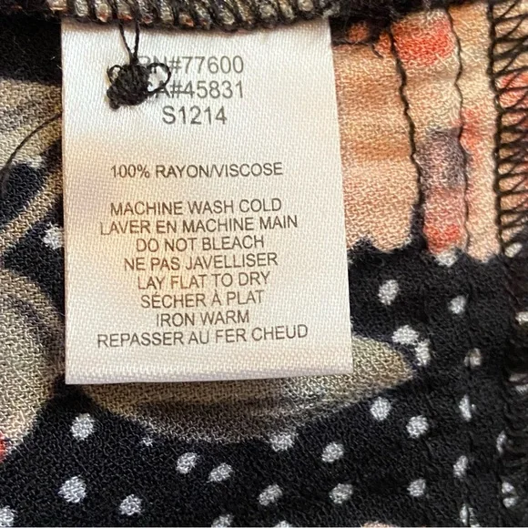 Saltwater Luxe Floral Blouse - Black - Picture 9 of 9